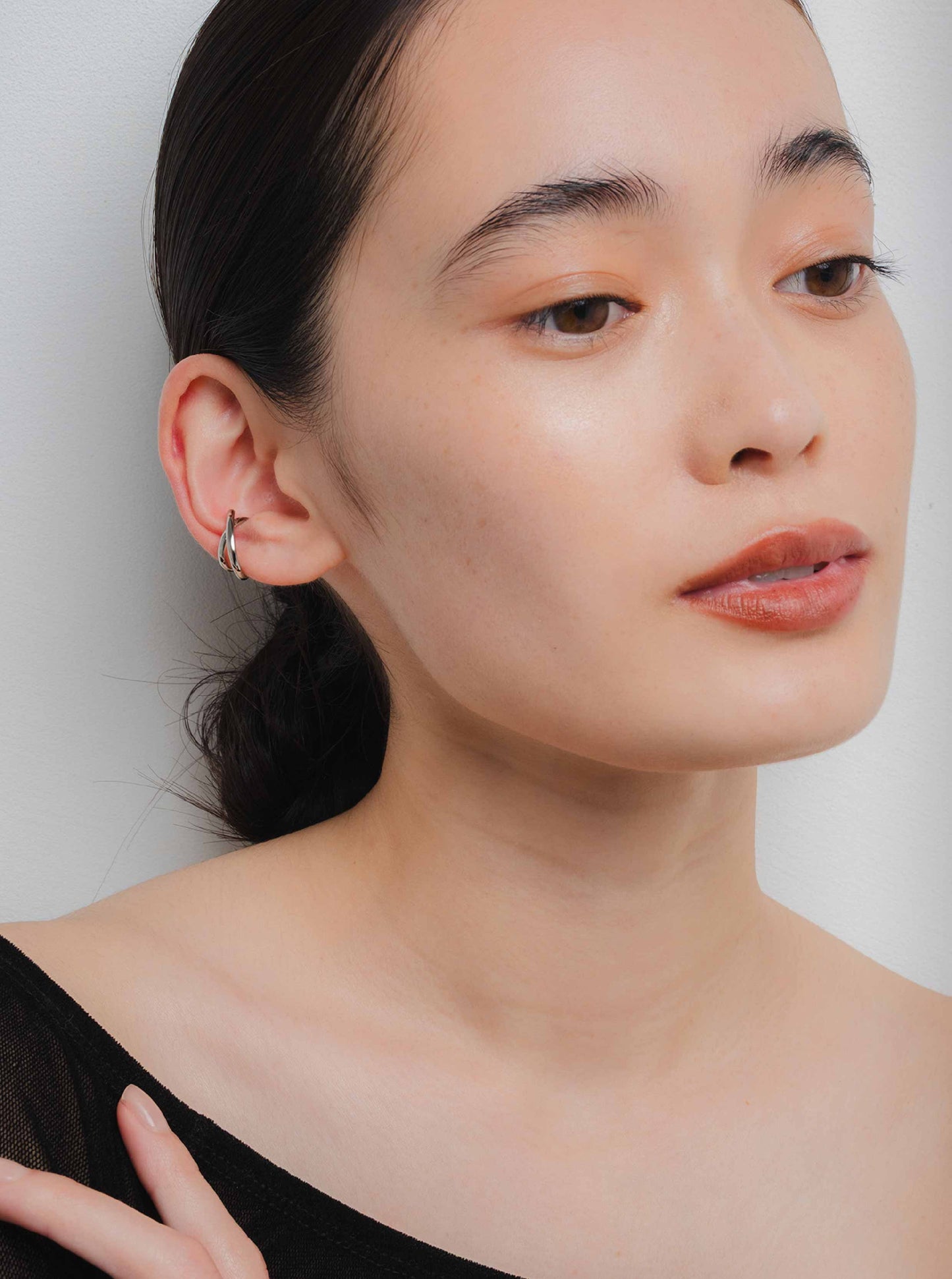 cross ear cuff 8E-SV