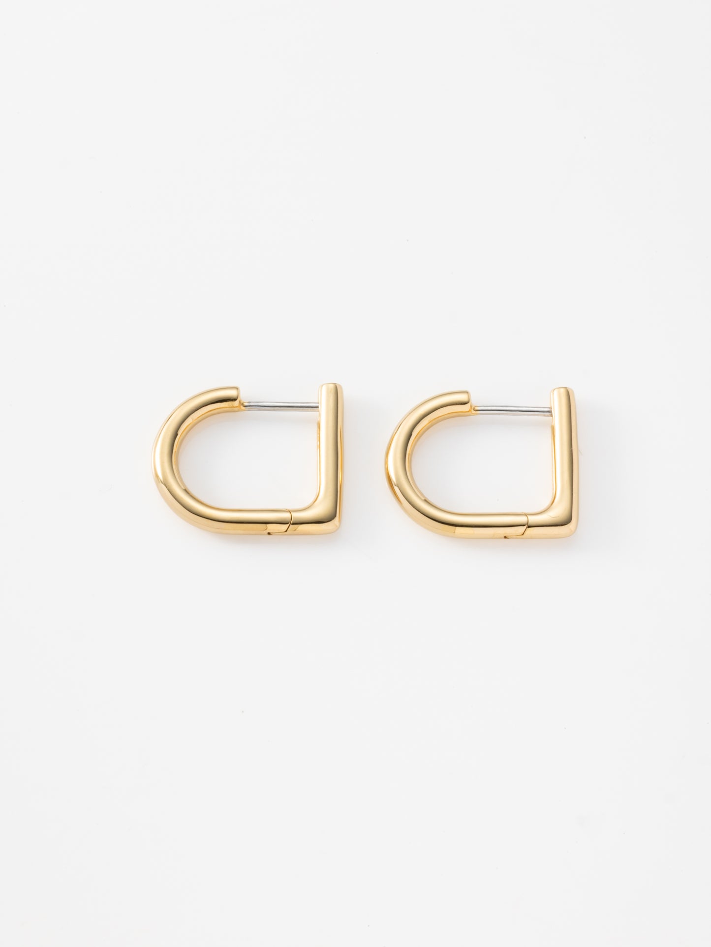 Dピアス 72P-GD